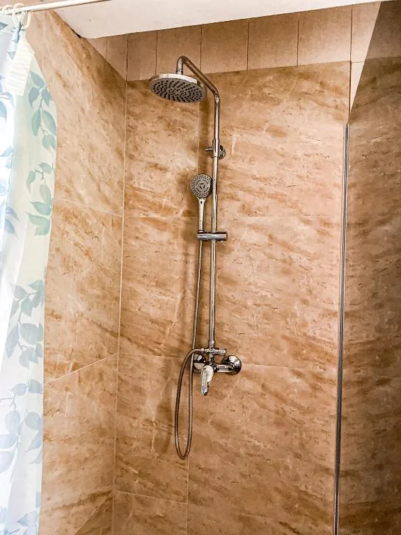 Apartment — bathroom · photo 11