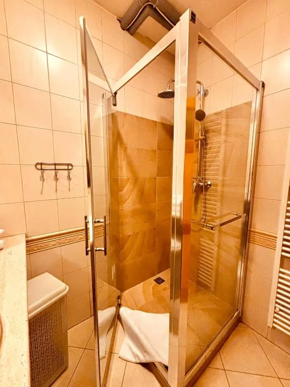 Double room — bathroom · photo 21