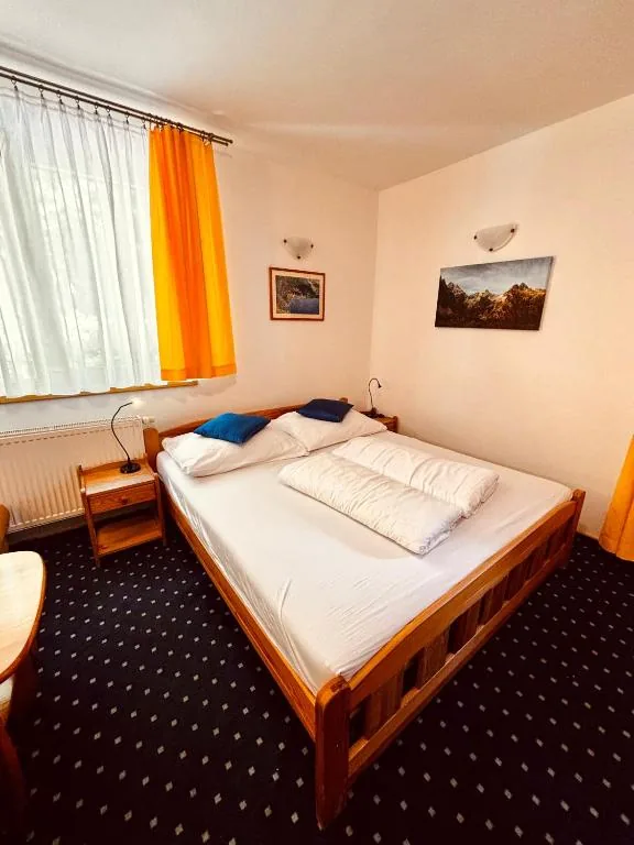 Studio — bedroom · photo 8