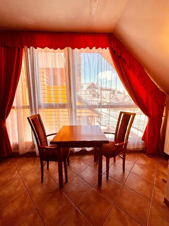 Studio — interior · photo 19