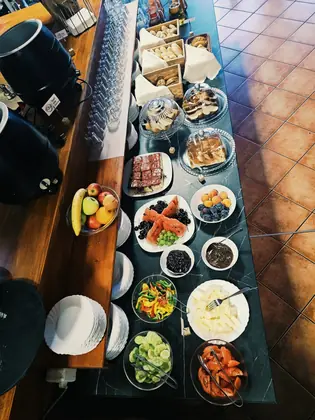 Das Frühstück in der Pension SIMI (4)